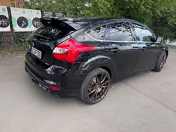 Schwarz Gebraucht 2014 Ford Focus SYNC Edition Limousine | 6.990 € (Fairer Preis)