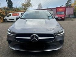 Grau Gebraucht 2020 Mercedes CLA180 Limousine | 20.900 € (Guter Preis)