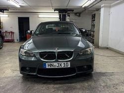 Grau Gebraucht 2009 BMW 320 Sport Line Coupé | 9.000 € (Fairer Preis)