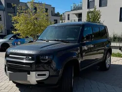 Grau Gebraucht 2022 Land Rover Defender SE SUV | 58.900 € (Guter Preis)