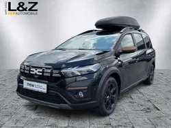 Perlmuttschwarz Gebraucht 2024 Dacia Jogger Extreme Van / Kleinbus | 23.980 € (Teuer)