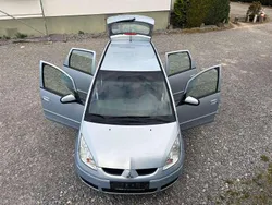 Illusion blue Gebraucht 2005 Mitsubishi Colt Invite Kleinwagen | 2.290 € (Fairer Preis)