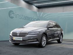 Grau Gebraucht 2024 Skoda Superb Style Kombi | 50.930 €