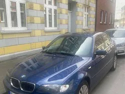 Blau Gebraucht 2004 BMW 320 Limousine | 3.999 € (Guter Preis)