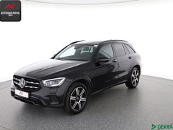 Schwarz (metallic) Gebraucht 2020 Mercedes GLC300e SUV | 35.780 € (Fairer Preis)
