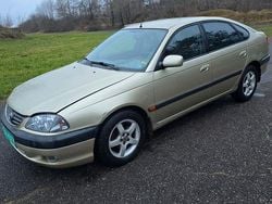 Gebraucht 2000 Toyota Avensis Sol Limousine | 1.250 € (Guter Preis)