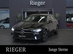 Black metallic Gebraucht 2023 Mercedes A250 Progressive Limousine | 25.449 € (Superpreis)