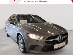 Mountaingrau metallic Gebraucht 2019 Mercedes A180 Style Limousine | 16.990 € (Guter Preis)