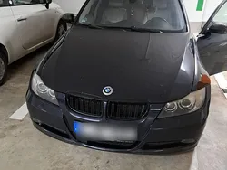 Blau Gebraucht 2004 BMW 325 Limousine | 6.000 € (Teuer)