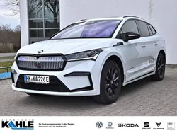 Weiß Gebraucht 2023 Skoda Enyaq iV SportLine SUV | 48.750 € (Teuer)