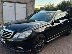 Schwarz Gebraucht 2010 Mercedes E350 Avantgarde Kombi | 10.001 € (Teuer)