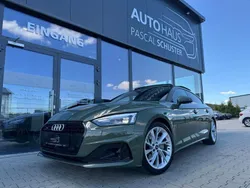 Distriktgrün metallic Gebraucht 2023 Audi A5 Sport Coupé | 36.950 € (Guter Preis)