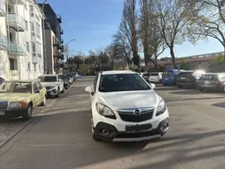 Weiß Gebraucht 2013 Opel Mokka Edition SUV | 8.450 € (Fairer Preis)