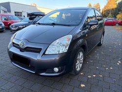 Grau Gebraucht 2008 Toyota Corolla Verso Team Van / Kleinbus | 3.990 € (Guter Preis)
