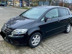 Schwarz Gebraucht 2005 VW Golf Plus Cross Comfortline Van / Kleinbus | 1.490 € (Guter Preis)