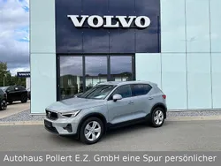 Grau Gebraucht 2023 Volvo XC40 Core SUV | 32.490 € (Guter Preis)