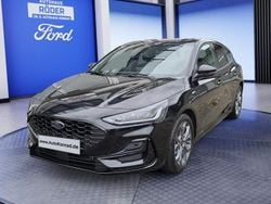 Agate black metallic Neu 2025 Ford Focus ST-Line X Limousine | 26.990 € (Guter Preis)