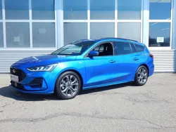 Blau Gebraucht 2024 Ford Focus ST-Line X Limousine | 25.790 € (Guter Preis)