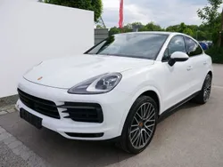 Weiss Gebraucht 2022 Porsche Cayenne SUV | 78.049 € (Teuer)
