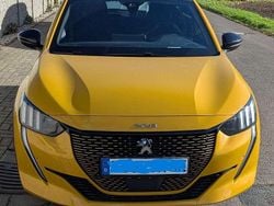 Gelb Gebraucht 2021 Peugeot 208 GT Kleinwagen | 14.900 € (Guter Preis)