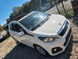 Weiß Gebraucht 2015 Peugeot 108 Kleinwagen | 3.999 € (Guter Preis)