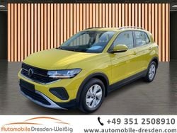 Gelb Gebraucht 2024 VW T-Cross Life SUV | 22.979 € (Fairer Preis)