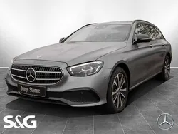 Manufaktur lack manufaktur selen Gebraucht 2022 Mercedes E300 Night Kombi | 37.977 € (Etwas zu teuer)