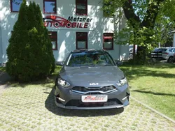 Grau Gebraucht 2024 Kia Ceed Sportswagon Kombi | 20.780 € (Superpreis)