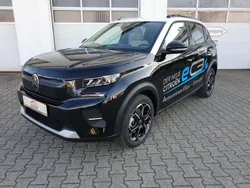 Schwarz (lackierung schwarz perla nera/typ aussenverkl) Gebraucht 2025 Citroën e-C3 Kleinwagen | 28.490 € (Fairer Preis)
