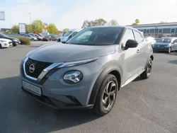 Ceramic grey Gebraucht 2024 Nissan Juke N-Connecta SUV | 16.999 € (Guter Preis)