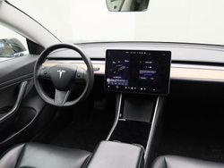 Schwarz Gebraucht 2020 Tesla Model 3 Standard Range Limousine | 18.400 € (Guter Preis)