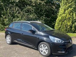 Schwarz Gebraucht 2017 Renault Clio GrandTour Kombi | 6.350 €
