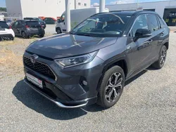 Grau Gebraucht 2021 Toyota RAV4 Hybrid Style SUV | 37.990 € (Fairer Preis)