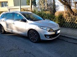 Silber Gebraucht 2013 Renault Mégane GrandTour Bose Edition Kombi | 4.999 € (Fairer Preis)