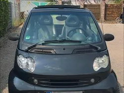 Schwarz Gebraucht 2001 Smart ForTwo Cabrio Cabrio | 1.300 €