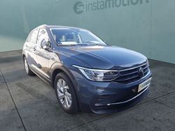 Grau Gebraucht 2024 VW Tiguan Life SUV | 30.040 € (Guter Preis)