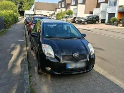 Schwarz Gebraucht 2007 Toyota Yaris Kleinwagen | 2.700 € (Fairer Preis)