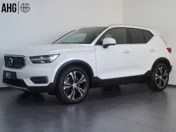Weiß Gebraucht 2021 Volvo XC40 Inscription SUV | 28.800 € (Guter Preis)