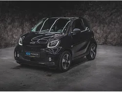 (black (schwarz)) Gebraucht 2024 Smart ForTwo Electric Drive Passion Coupé | 16.666 € (Guter Preis)