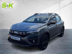 Dolomitgrau (grau) Gebraucht 2025 Dacia Sandero Extreme Kleinwagen | 18.980 € (Fairer Preis)