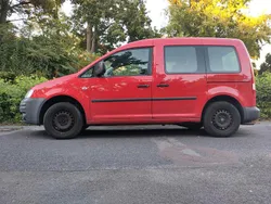Rot Gebraucht 2009 VW Caddy Van / Kleinbus | 6.000 € (Fairer Preis)