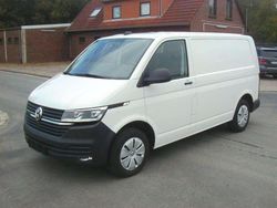 Candyweiß Gebraucht 2021 VW Transporter Van | 18.980 €