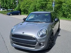 Grau Gebraucht 2018 Mini ONE Kleinwagen | 12.900 € (Guter Preis)