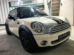 Weiß Gebraucht 2009 Mini ONE Kleinwagen | 5.000 € (Etwas zu teuer)