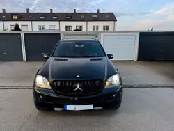 Schwarz Gebraucht 2005 Mercedes ML320 AMG SUV | 8.500 € (Etwas zu teuer)