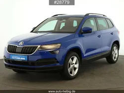 Blau Gebraucht 2021 Skoda Karoq Ambition SUV | 20.590 € (Guter Preis)