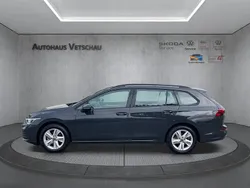 Grau Gebraucht 2022 VW Golf VIII Life Kombi | 25.880 € (Etwas zu teuer)