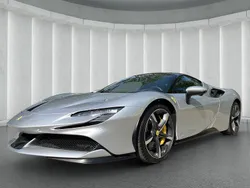 Grau Gebraucht 2022 Ferrari SF90 | 428.000 €