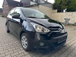Schwarz Gebraucht 2016 Hyundai i10 Classic Kleinwagen | 6.299 € (Fairer Preis)