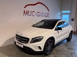 Weiß Gebraucht 2016 Mercedes GLA200 AMG line SUV | 16.490 € (Etwas zu teuer)